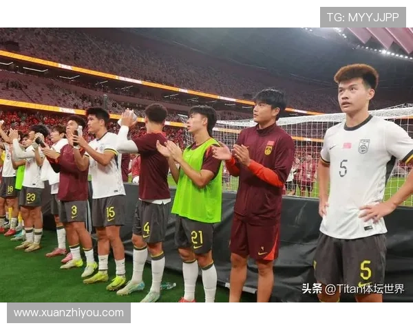 世界杯预选赛战况激烈 中国男足迎战强敌力争晋级名额 世界杯预选赛战况激烈 中国男足迎战强敌力争晋级名额