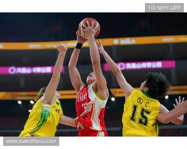 中国篮球联赛迎来全新赛季 热血激战引领球迷热潮