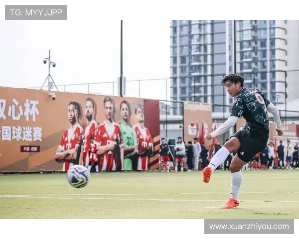 国家队在激烈对决中逆转夺冠强势登顶并点燃全国球迷激情盛况再现