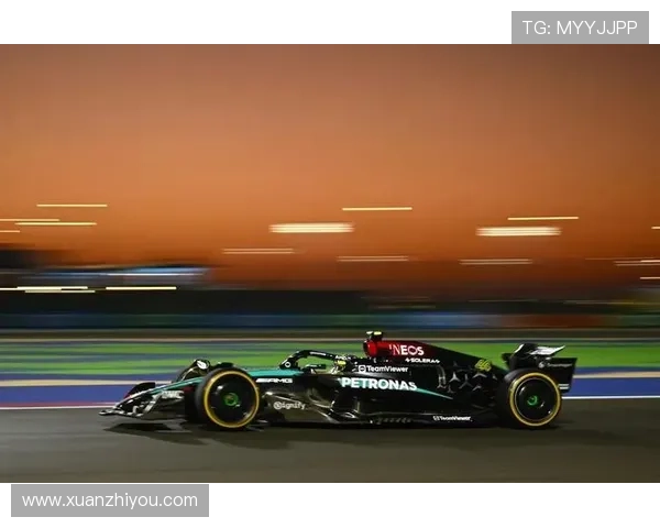 新赛季F1车队鏖战排位赛格局突变冠军悬念再度引发车迷热议不断升温 新赛季F1车队鏖战排位赛格局突变冠军悬念再度引发车迷热议不断升温