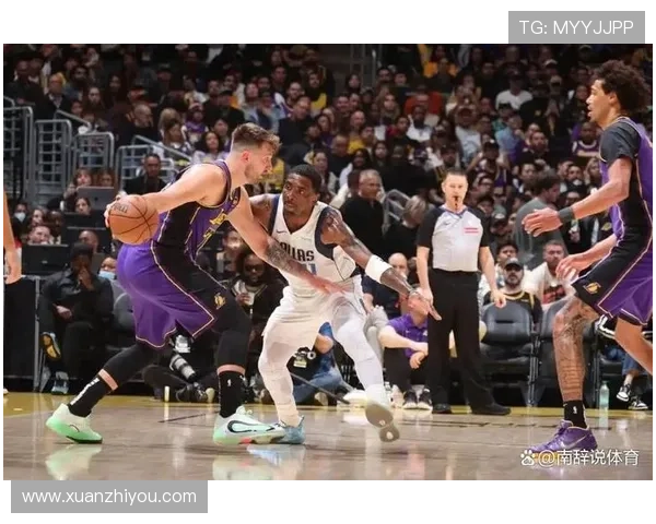 NBA最新动态：詹姆斯复出带领湖人逆转勇士，东契奇三双助独行侠取胜