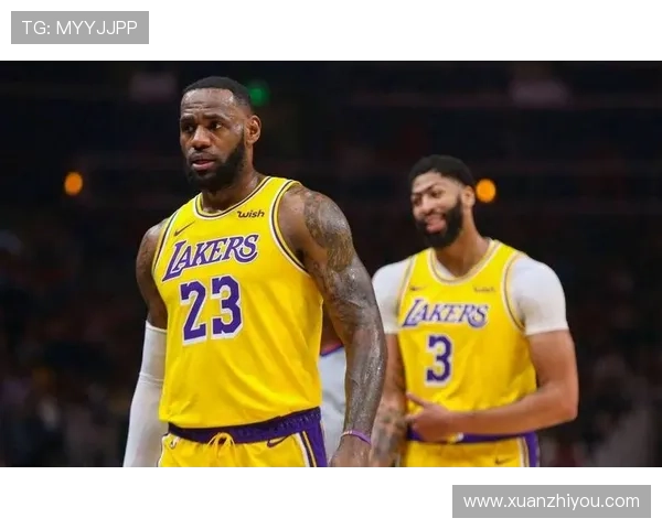 湖人新赛季阵容曝光 詹姆斯与浓眉搭档迎战各大强队